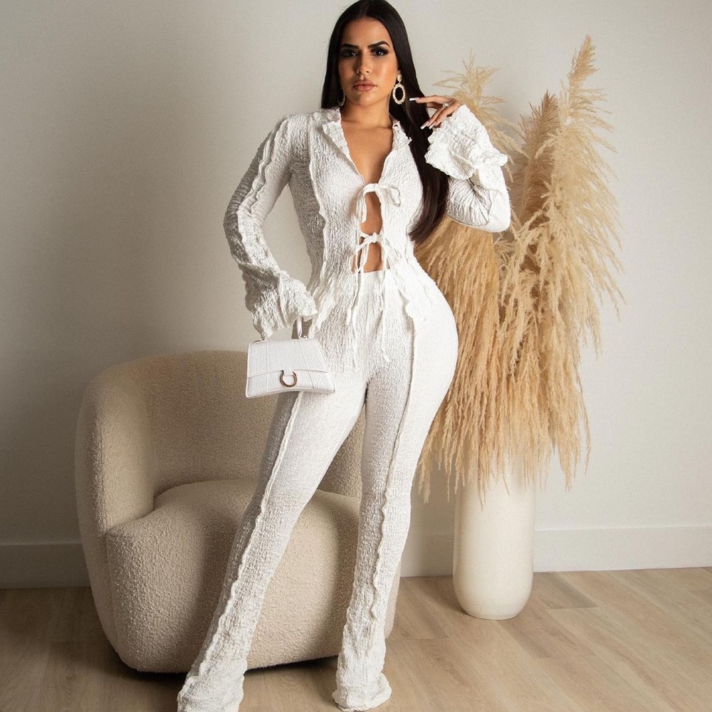 White 2 piece🤍